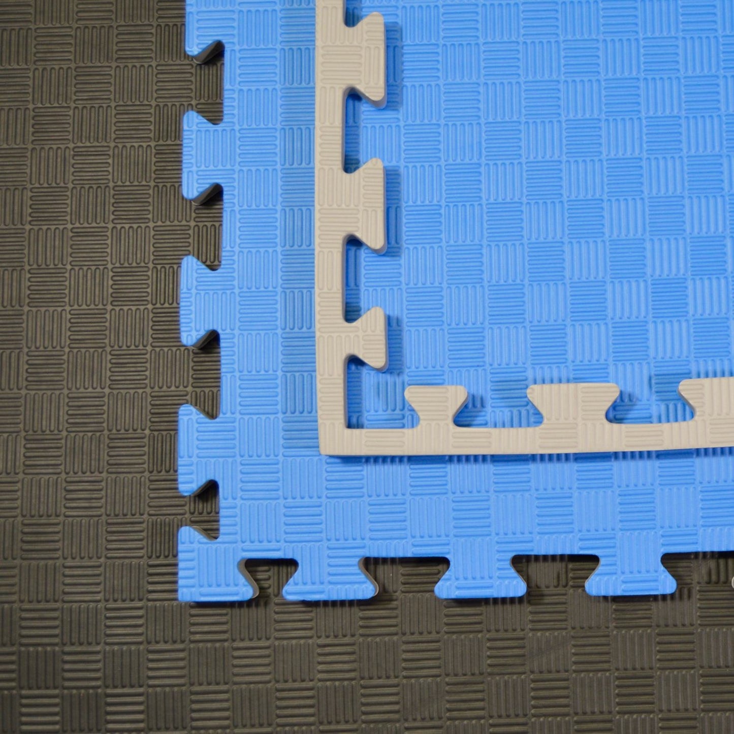 Tapis d'arts martiaux TEKKA BUDO SET - gris-bleu - 100 x 100 x 2 cm - Bords dentelés - Tapis réversible, tapis d'entraînement - Judo, Karaté, Ju-Jutsu, Taekwondo