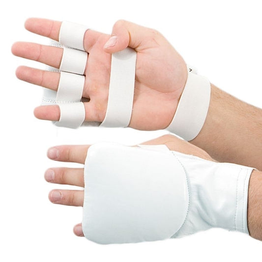 Protège-poignets de karaté TEKKA BUDO blancs plats - Mitaines en cuir véritable - Passants pour les doigts avec bande élastique