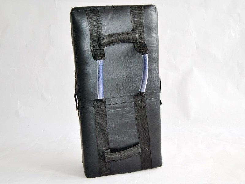 Tapis de frappe géant TEKKA BUDO - Poignées supérieure et latérale - 75 x 37 x 15 cm - Cuir noir véritable