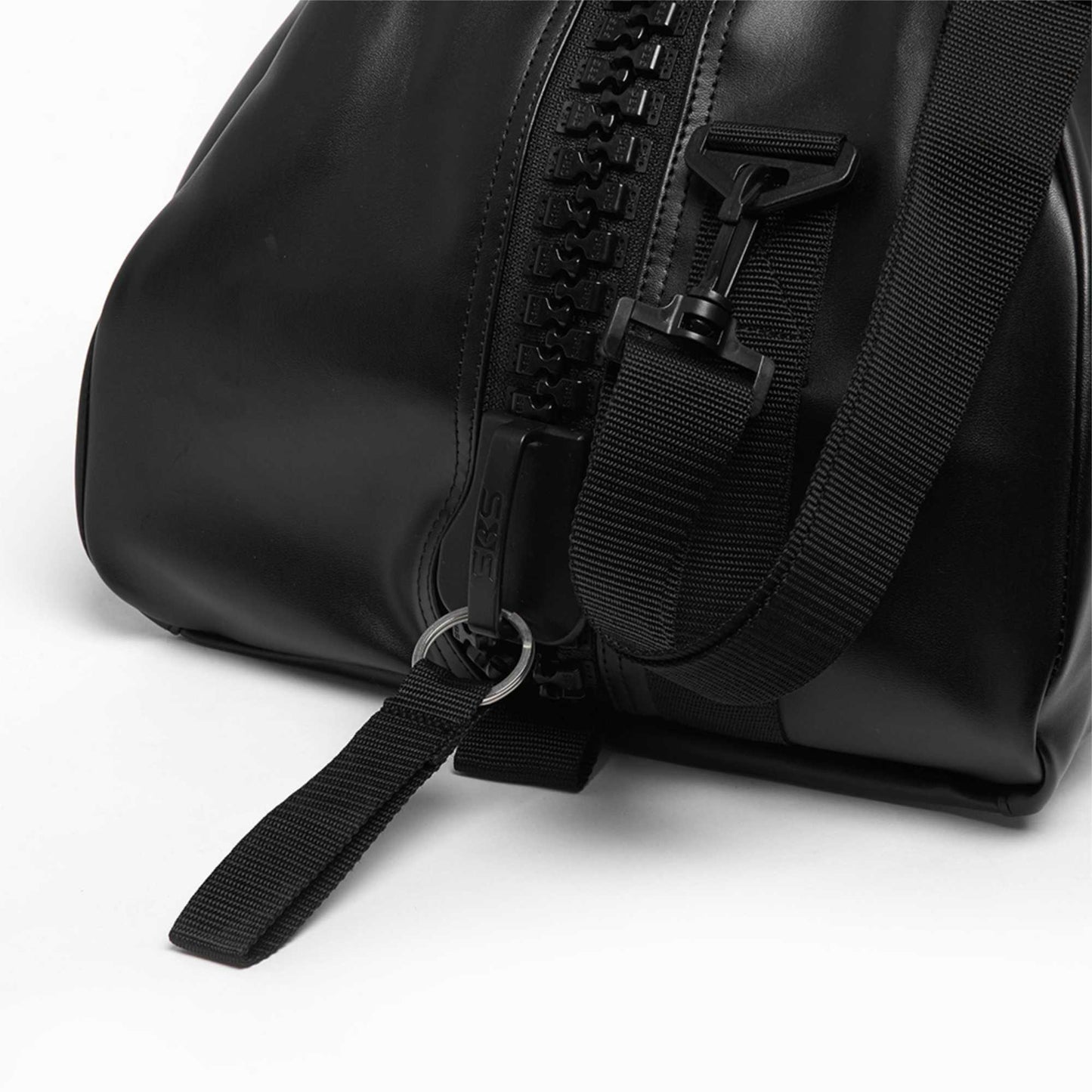 Sac de sport 2 en 1 Adidas Kickboxing Bag, taille M - L, noir et blanc, sac de transport à dos adiACC051KB