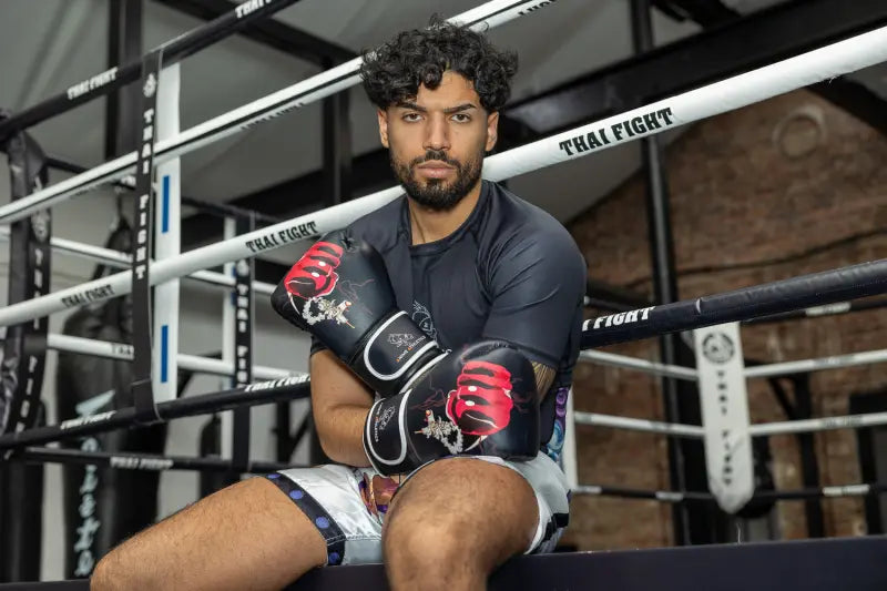Gants de boxe Anime Athletics BAJURANGU GUN noir et blanc - Version CONFORT