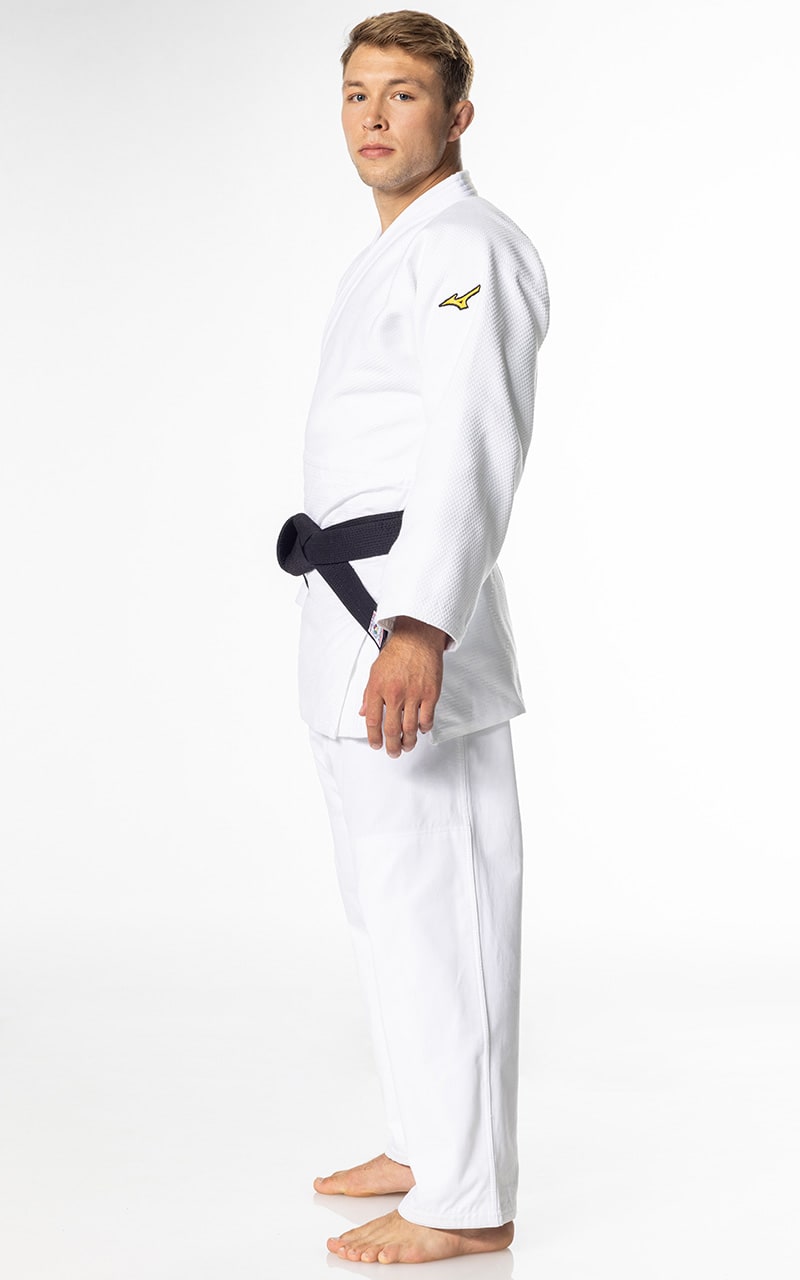 Combinaison de judo MIZUNO Yusho lll IJF blanche - tissu mixte 750g - Ensemble de judo professionnel veste de judo, pantalon de judo avec cordon de serrage
