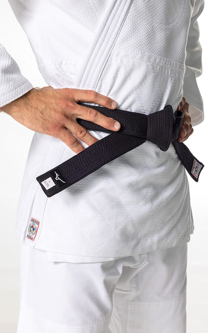 Combinaison de judo MIZUNO Yusho lll IJF blanche - tissu mixte 750g - Ensemble de judo professionnel veste de judo, pantalon de judo avec cordon de serrage