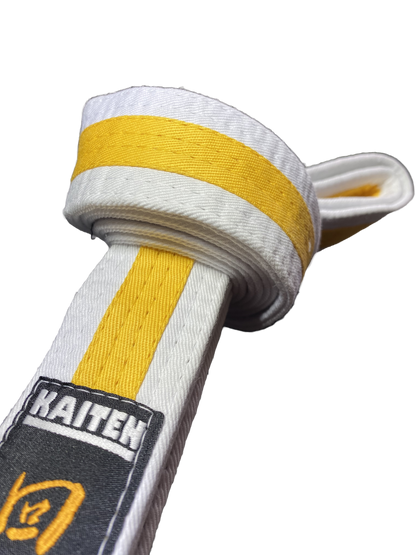Ceinture de karaté Kaiten blanche-jaune - 4 cm de large - ceinture couleur bande centrale bicolore - longueur 230 à 325 cm