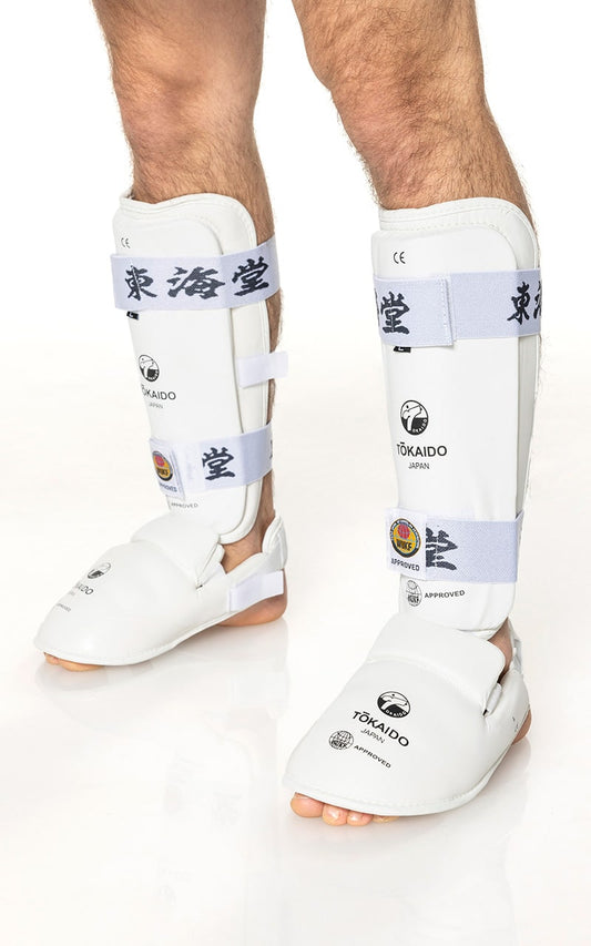 Protège-tibias/pieds de karaté, TOKAIDO Kanji, WUKF - Blanc
